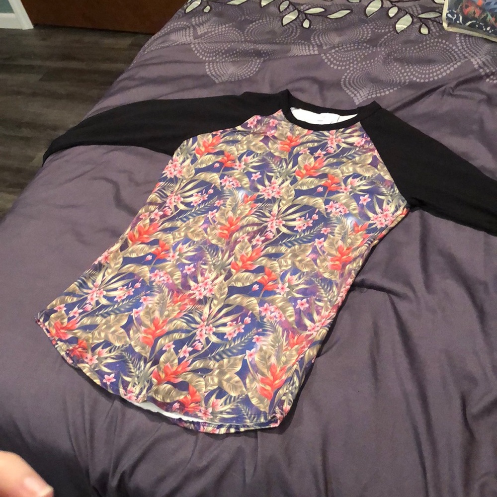 XS Lularoe Randy - Picture 2 of 5
